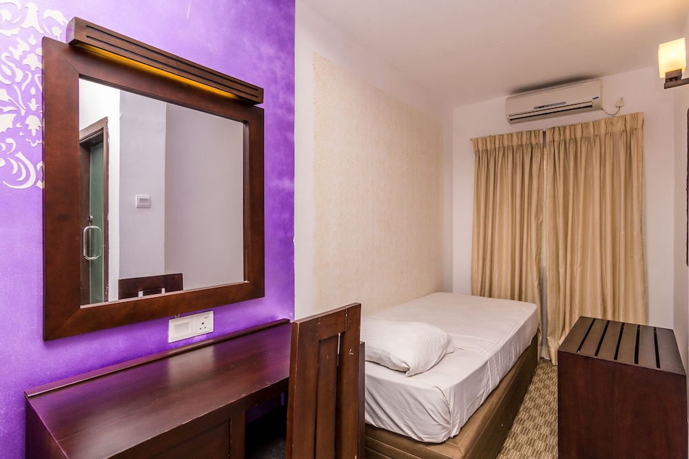 Ceylon City Hotel Colombo 23/39