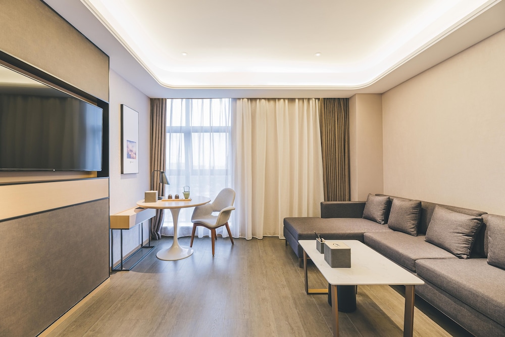 Atour hotel (Huayang Metro Station Tianfu Chengdu) 14/24