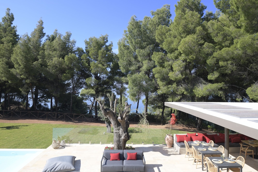 Amantes Villas And Suites 35/50