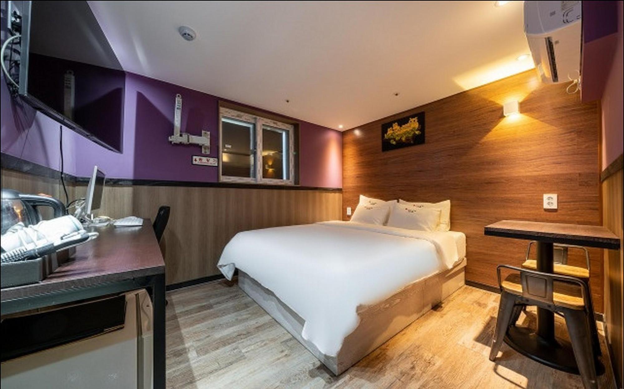 Yaja Hotel Chunho 14/77