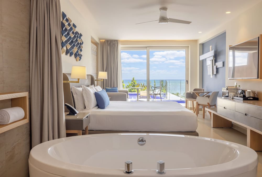Royalton Splash Riviera Cancun, An Autograph Collection All-Inclusive Resort 53/54
