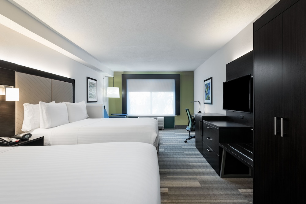 Holiday Inn Express and Suites Florence I-95 and I-20 Civic Ctr, an IHG Hotel 17/70