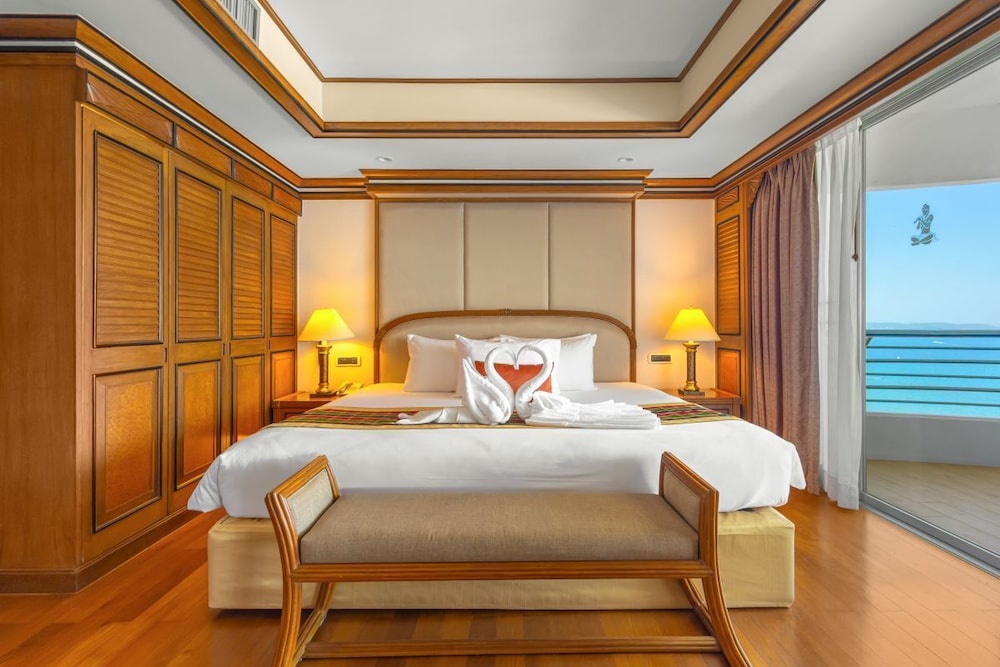 Royal Cliff Grand Hotel 20/65