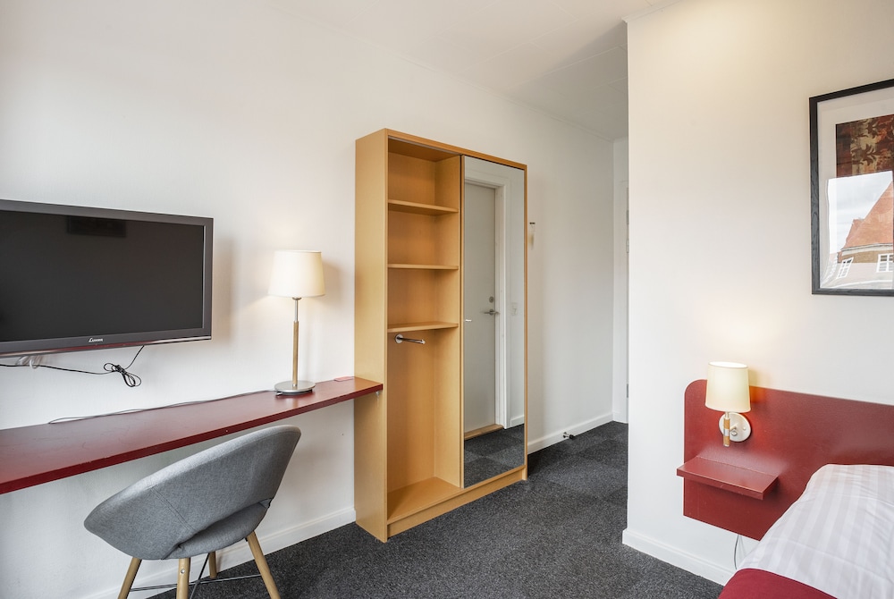 Hotel Ringkjobing 63/83