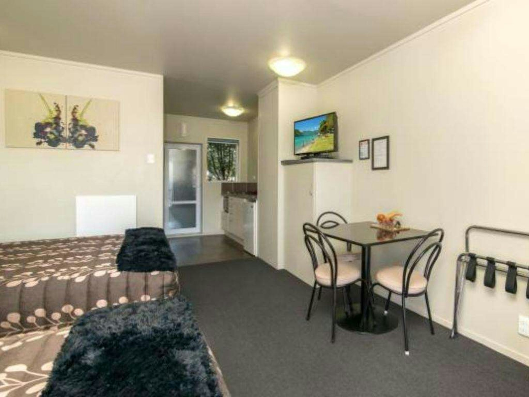 Aldan Lodge Motel 33/47
