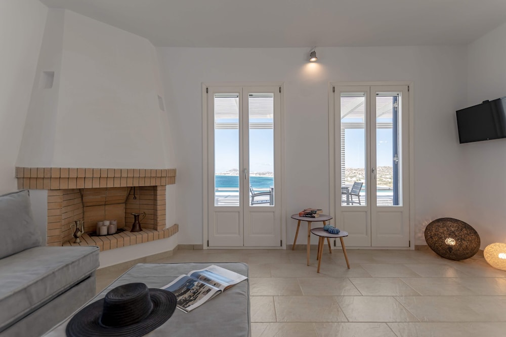 Apricot And Sea Luxury Villas 8/50