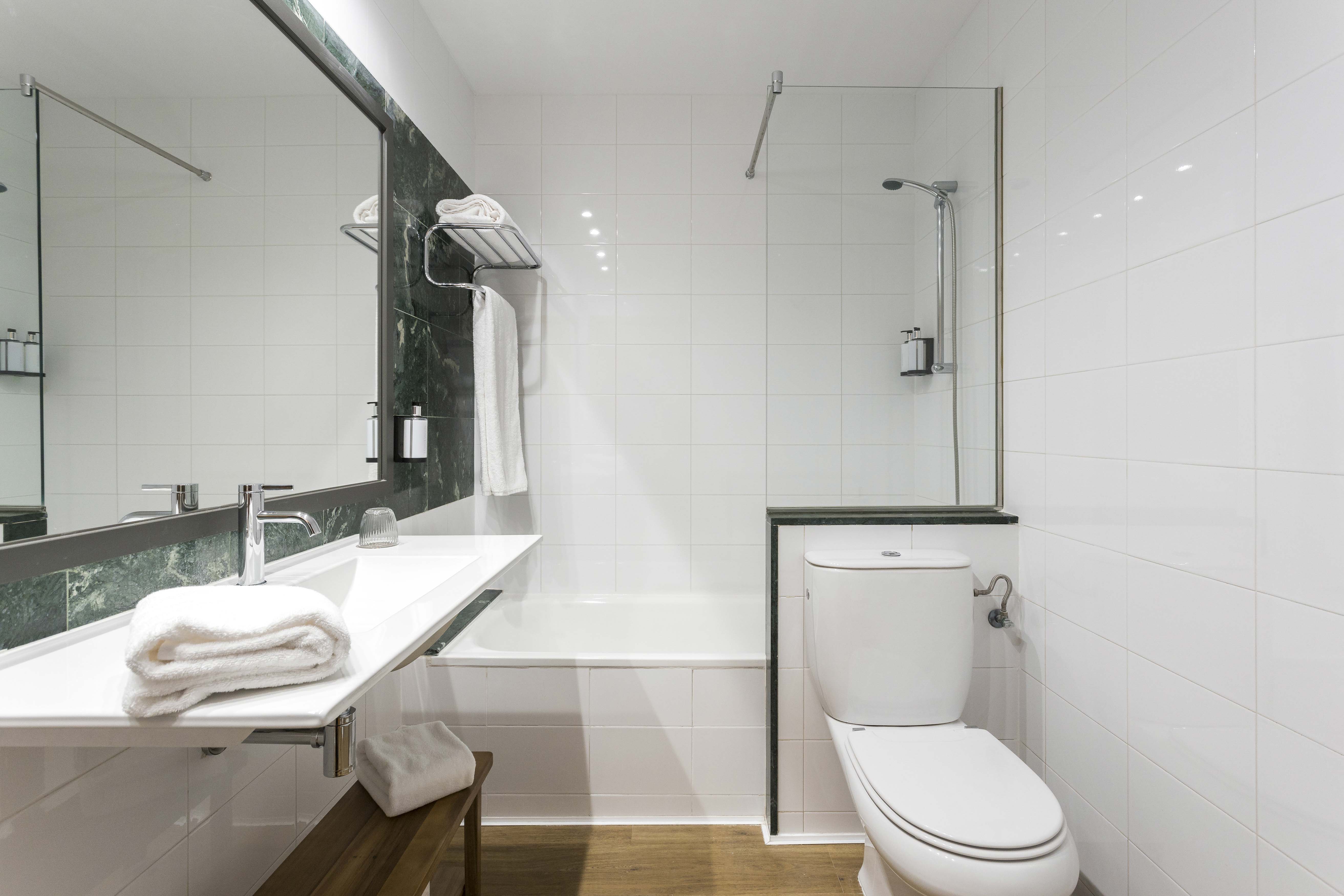 غرفة بسرير كوين، Hotel Terrassa Confort 3/4