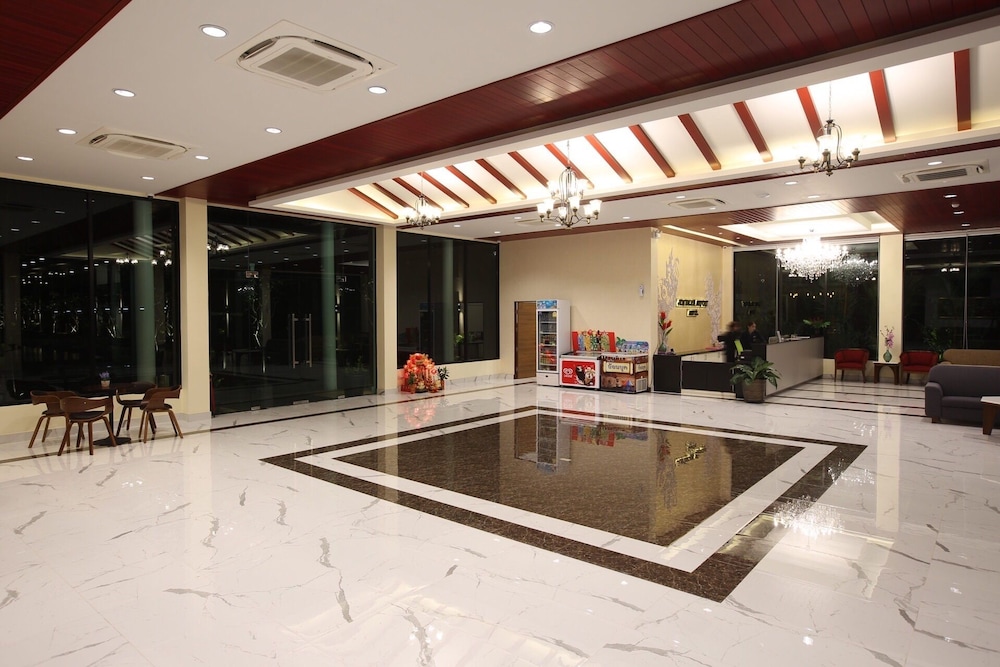 Southern Airport Hotel 11/50