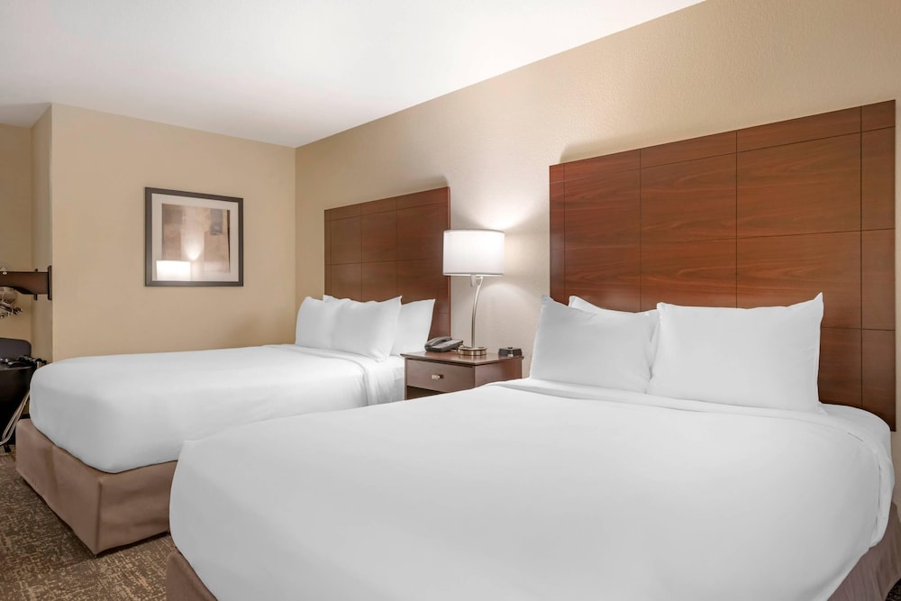 Comfort Inn & Suites Morgan - South Ogden 26/63