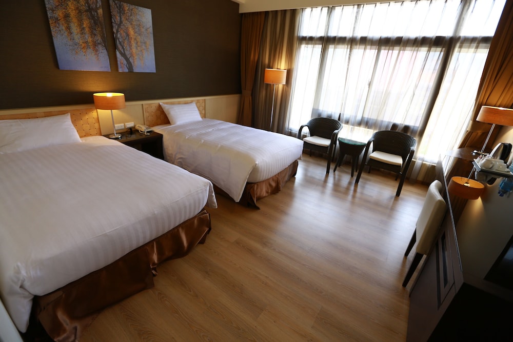 Lealea Garden Hotels-Moon Lake 11/45