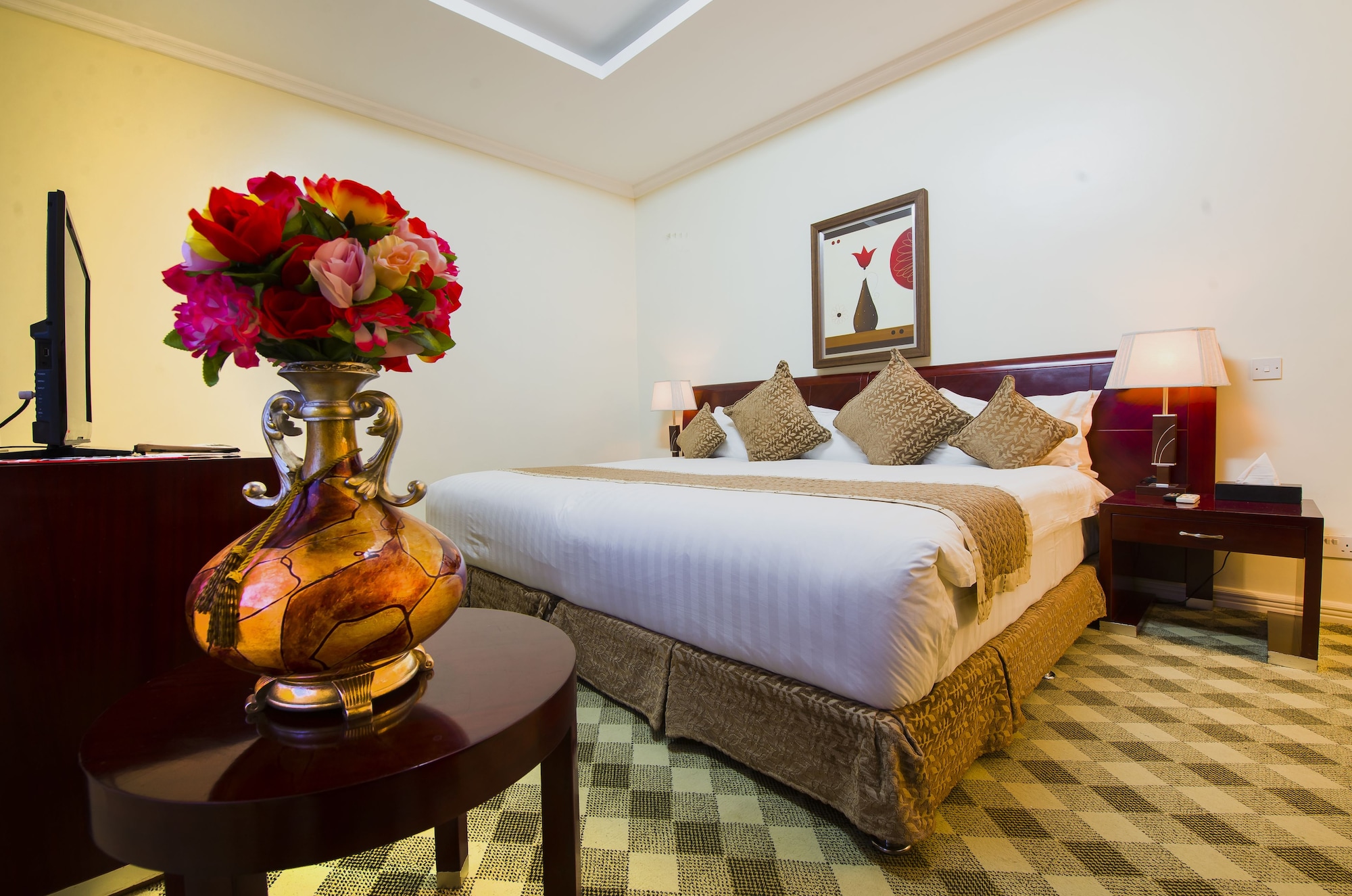 EXECUTIVE, DOUBLE BED