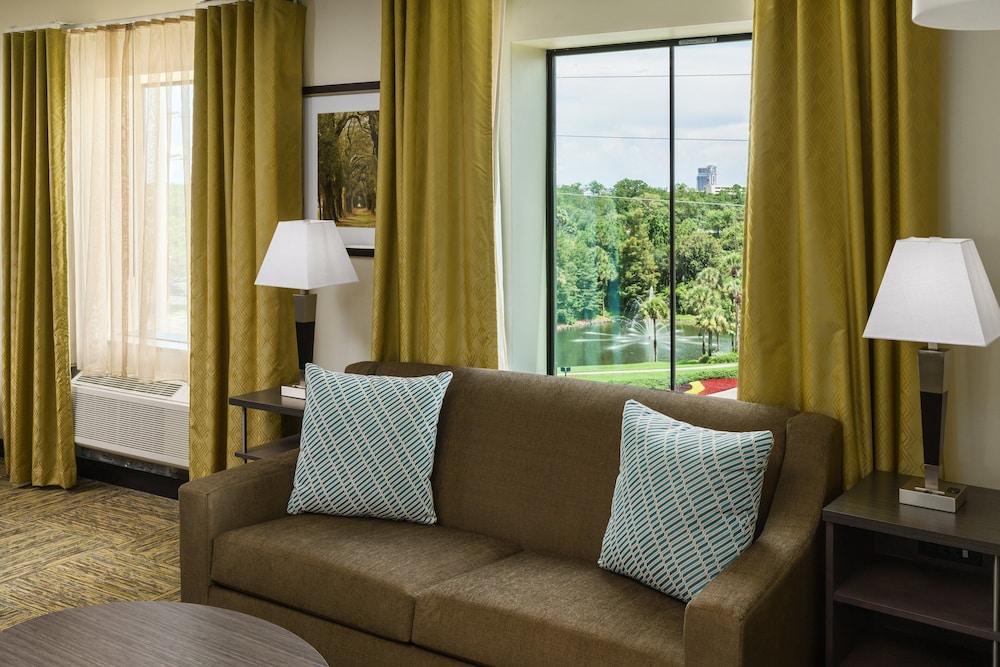 Candlewood Suites Orlando Lake Buena Vista 27/47