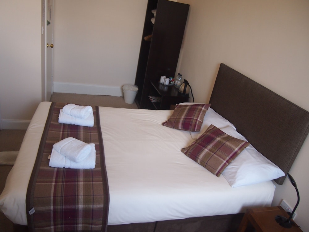 The Kelvin Hotel 9/62