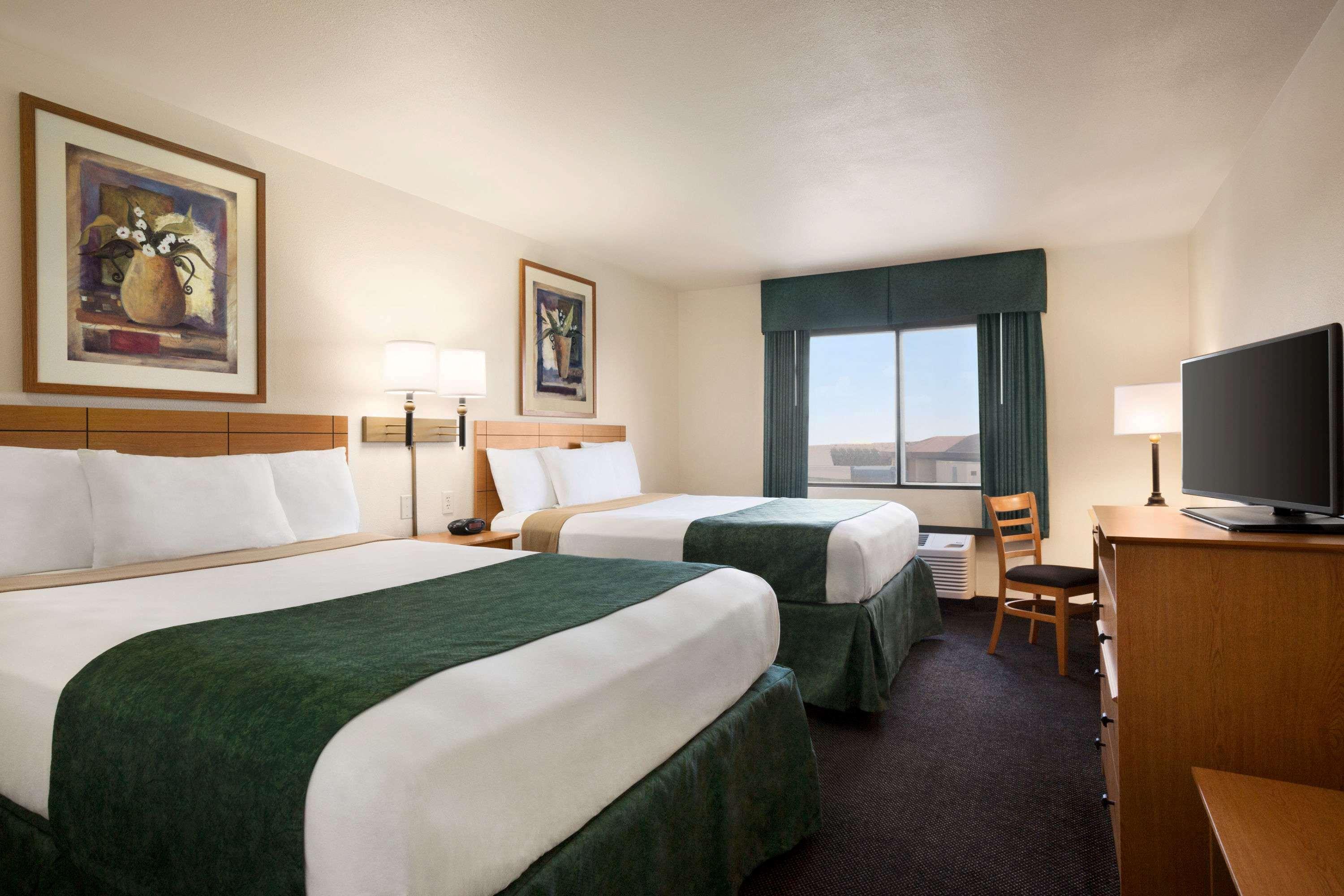 Travelodge By Wyndham Pecos 13/23