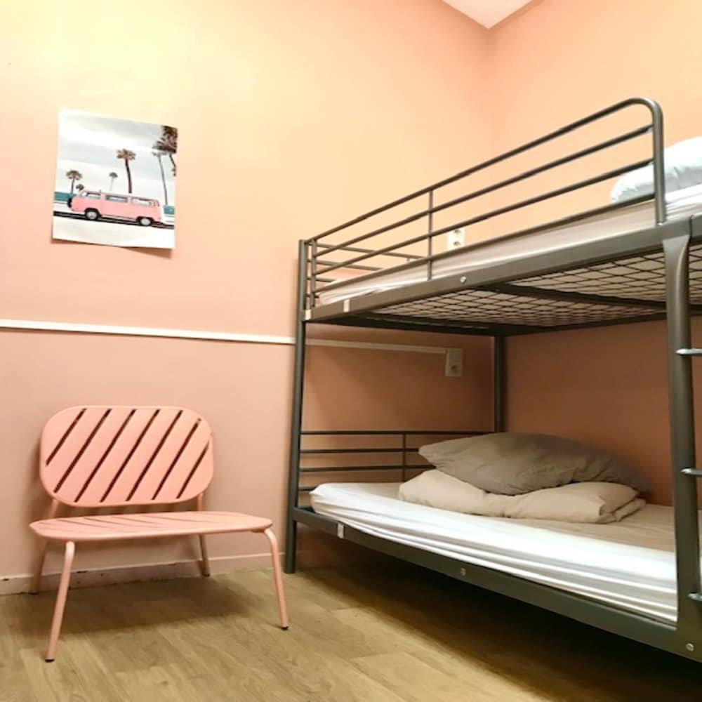 Trendy Hostel 14/35
