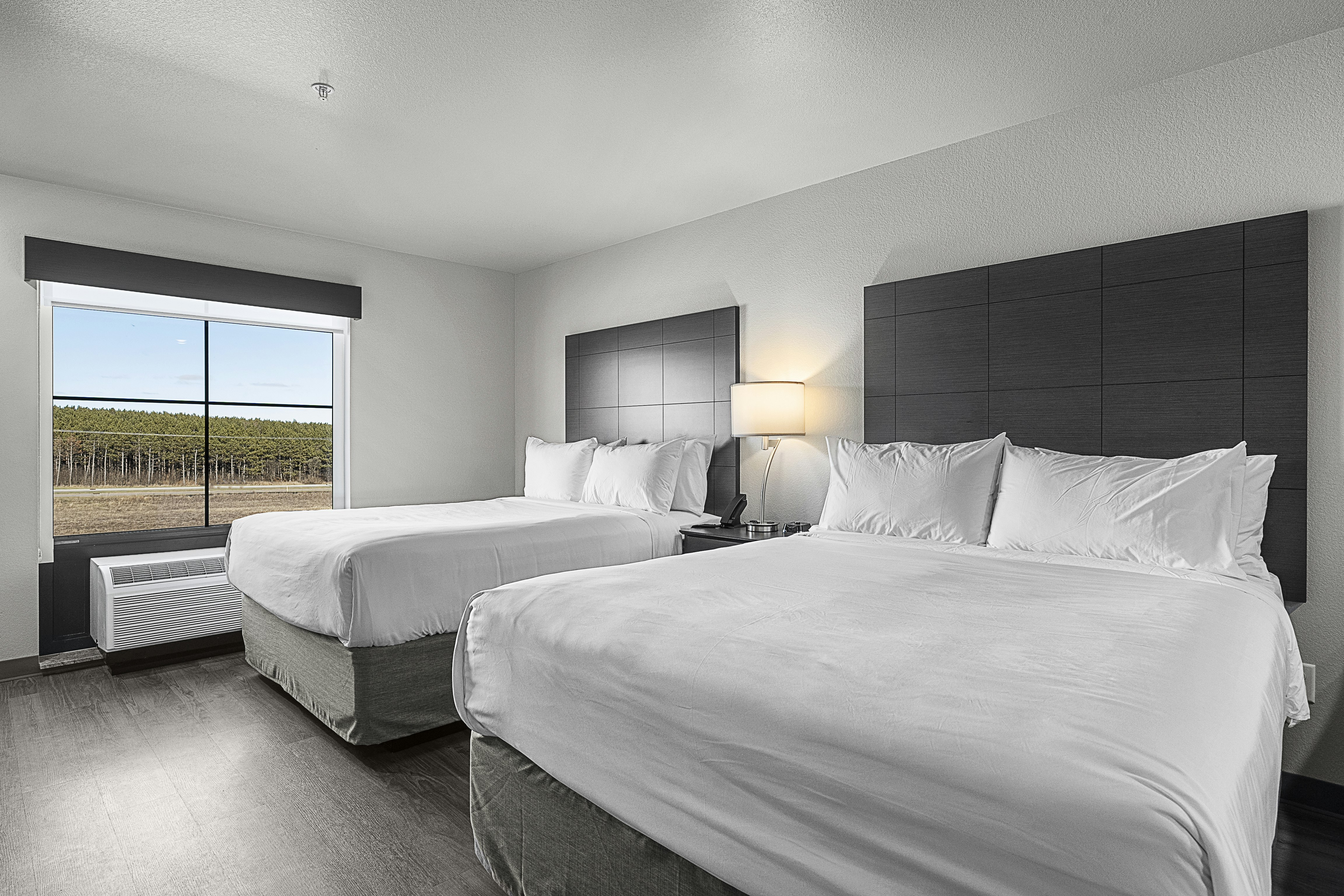 Riverstone Suites - Chippewa Falls 7/50