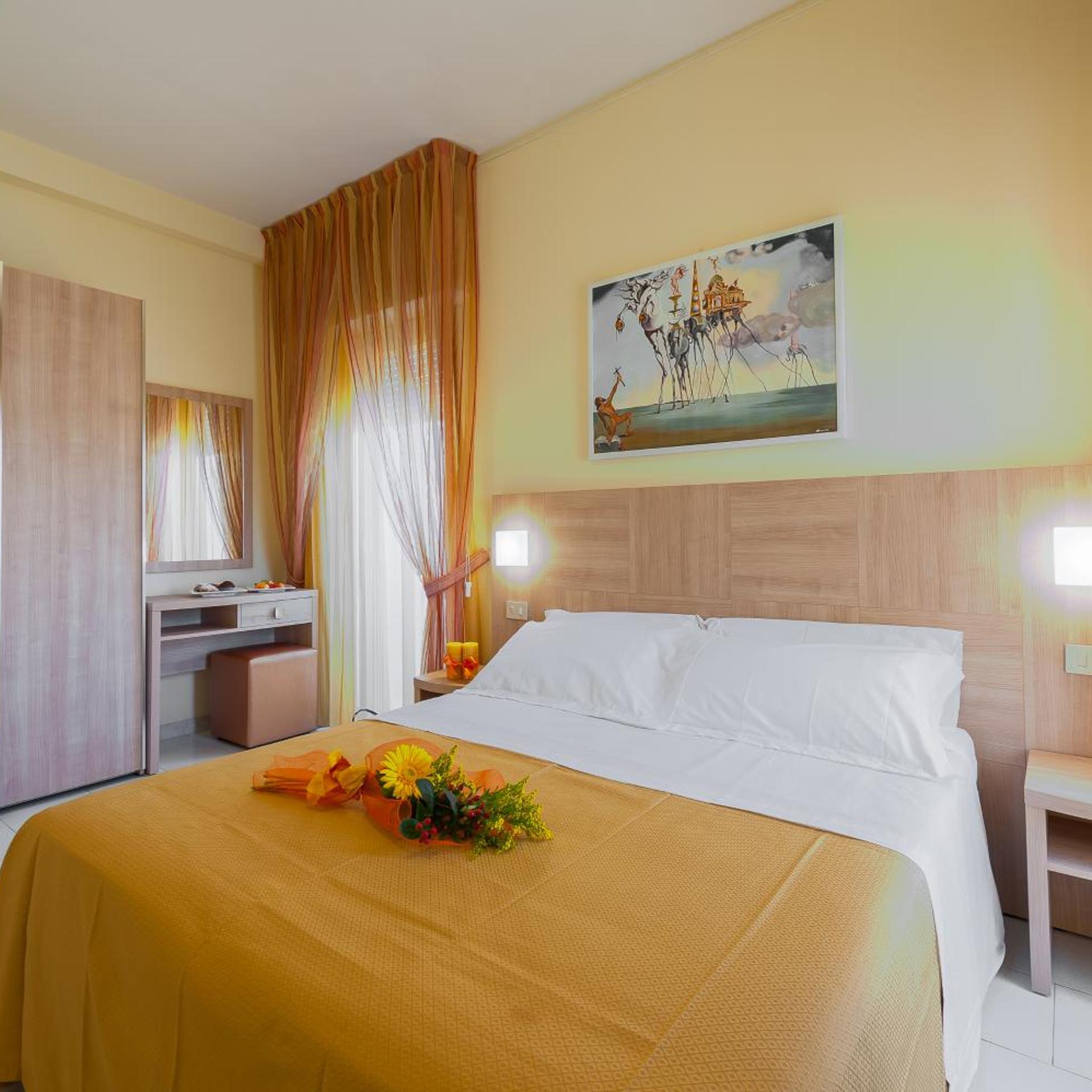 Room, Double or Twin Bed, Side Sea View