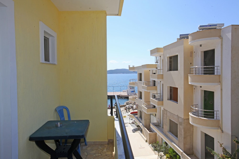 Hotel Real 6/57