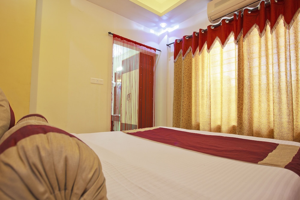 AISHWARYA RESIDENCY 25/70
