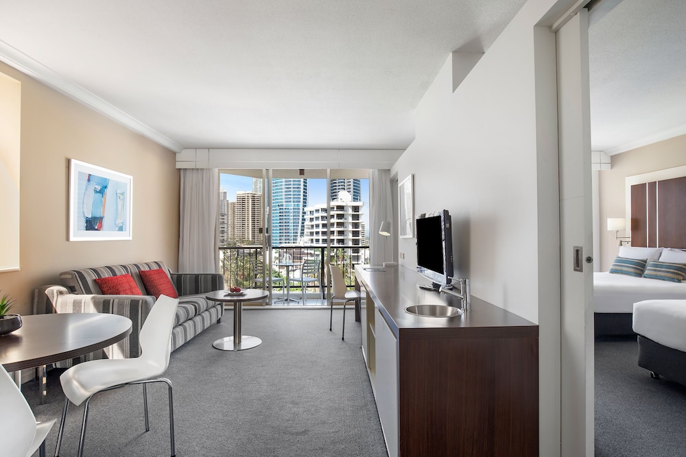 Mantra on View Surfers Paradise 32/52
