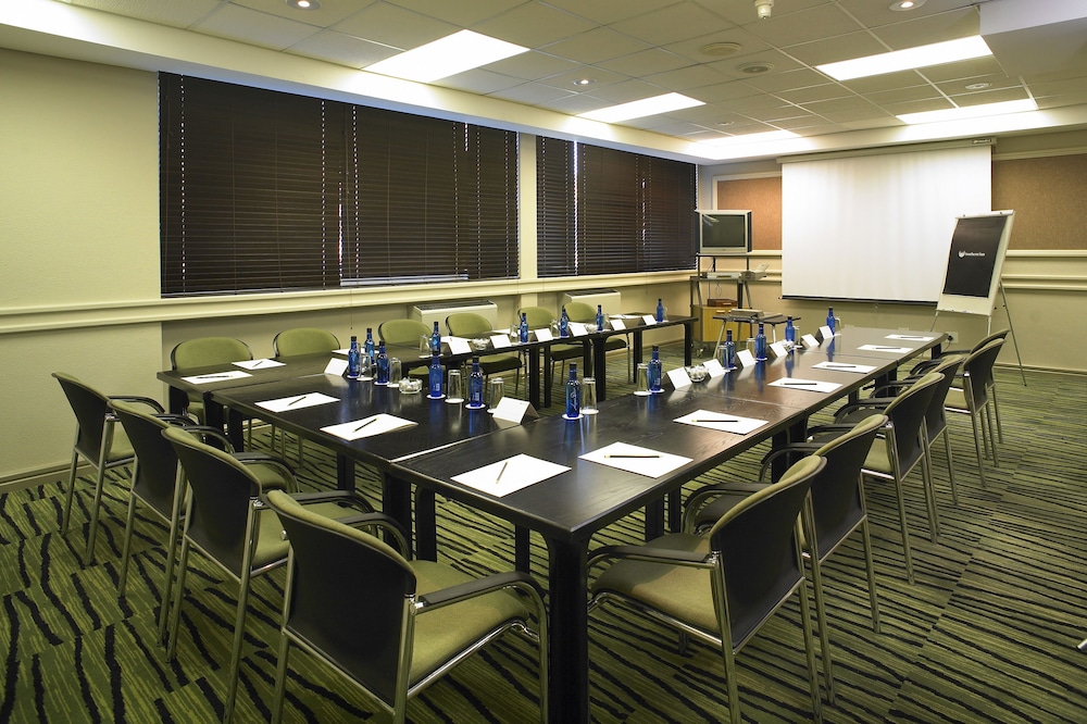 Southern Sun Newlands 35/41