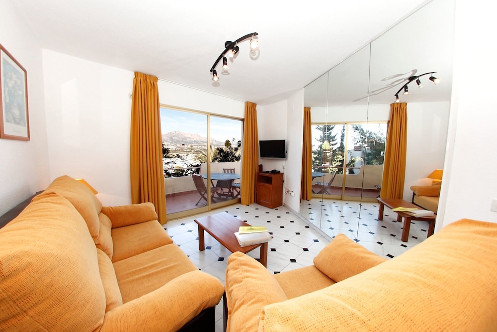 Albir Hills Apartments 39/63