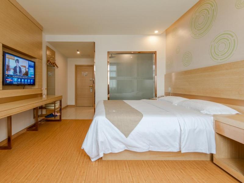 GREENTREE INN LIUAN HUOSHAN COUNTY YINGJIA AVENUE HOTEL 15/50