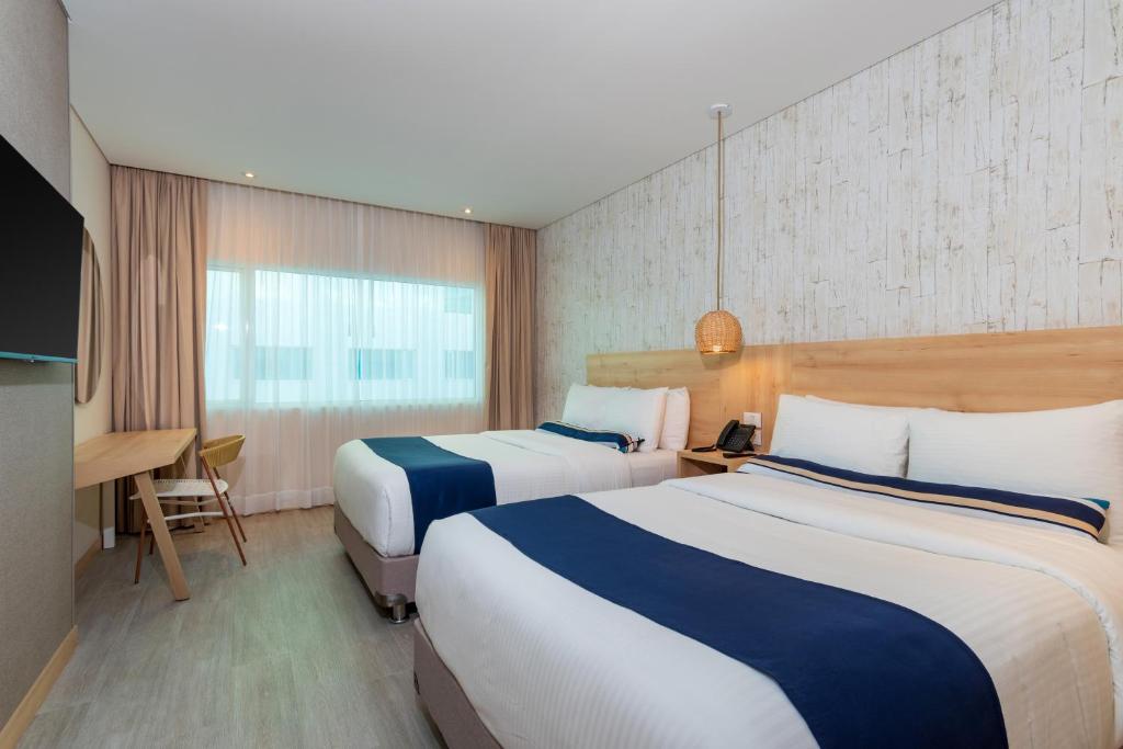 Room, 2 Double Beds, Garden View