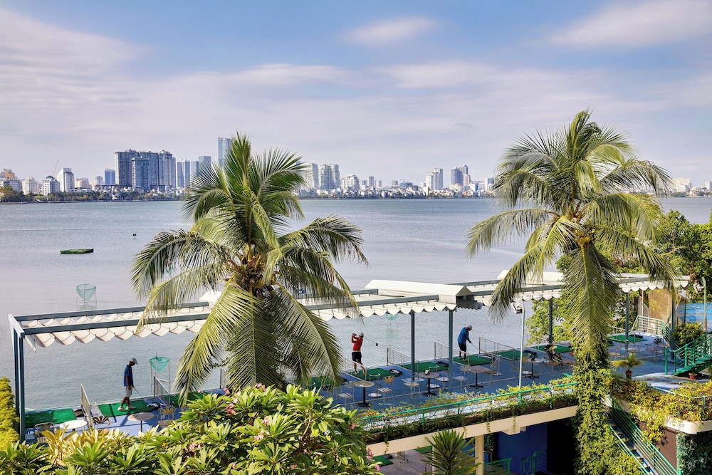 The Hanoi Club Hotel Lake Palais Residences 55/61