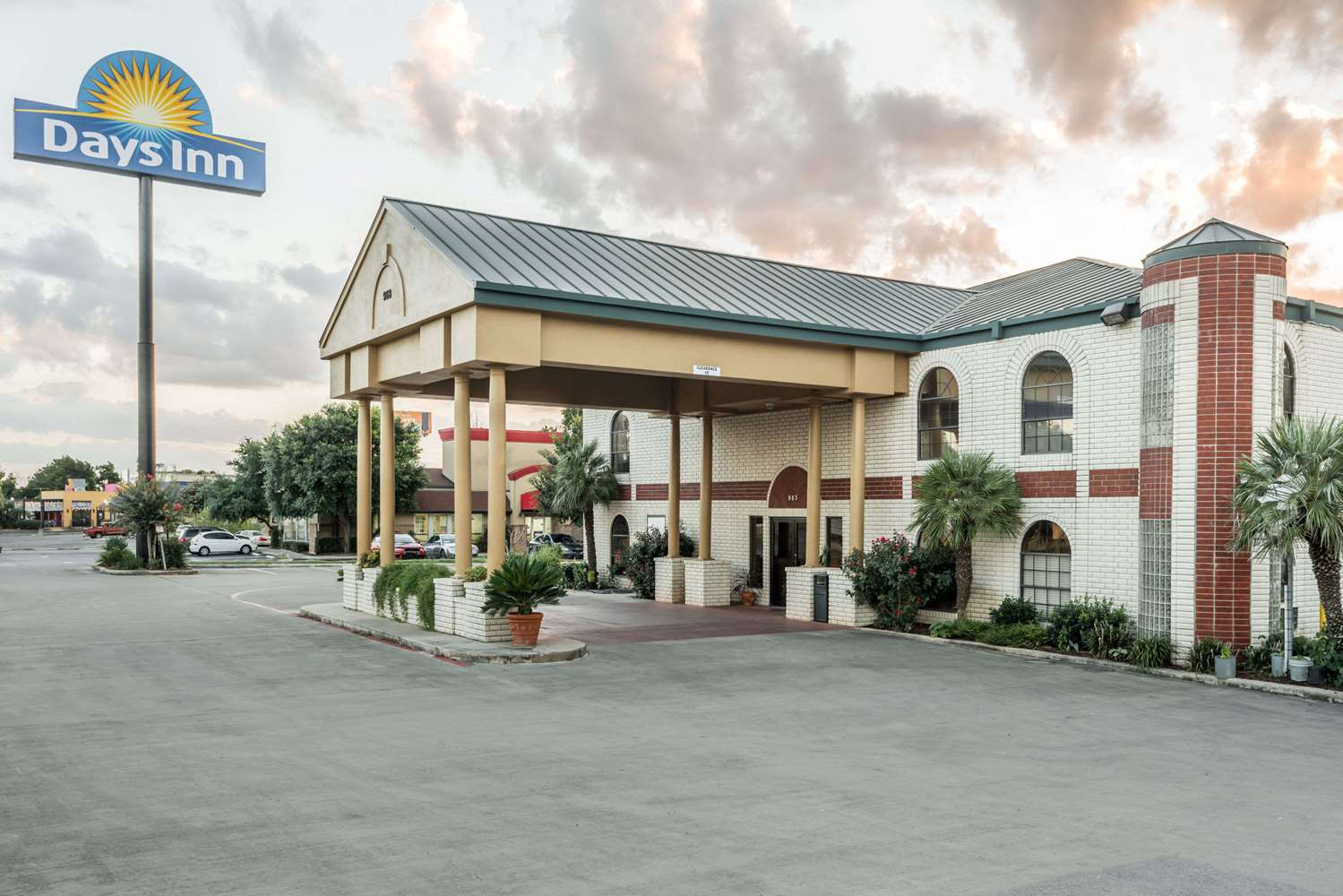 Days Inn by Wyndham New Braunfels 32/33