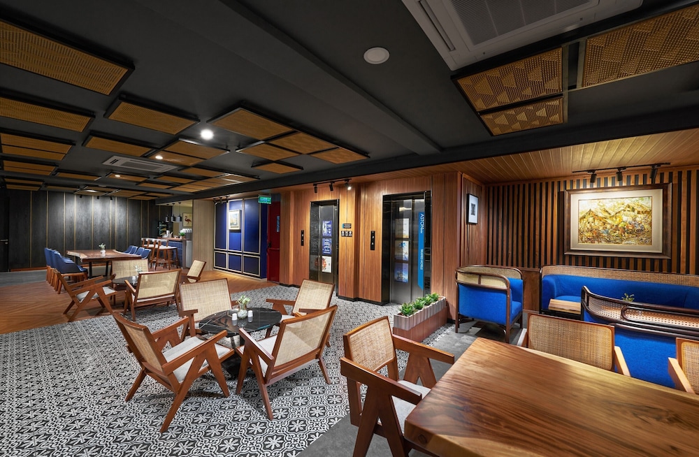 Aston Inn Jemursari Surabaya 31/36