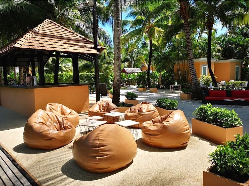 Peninsula Beach Resort 34/49
