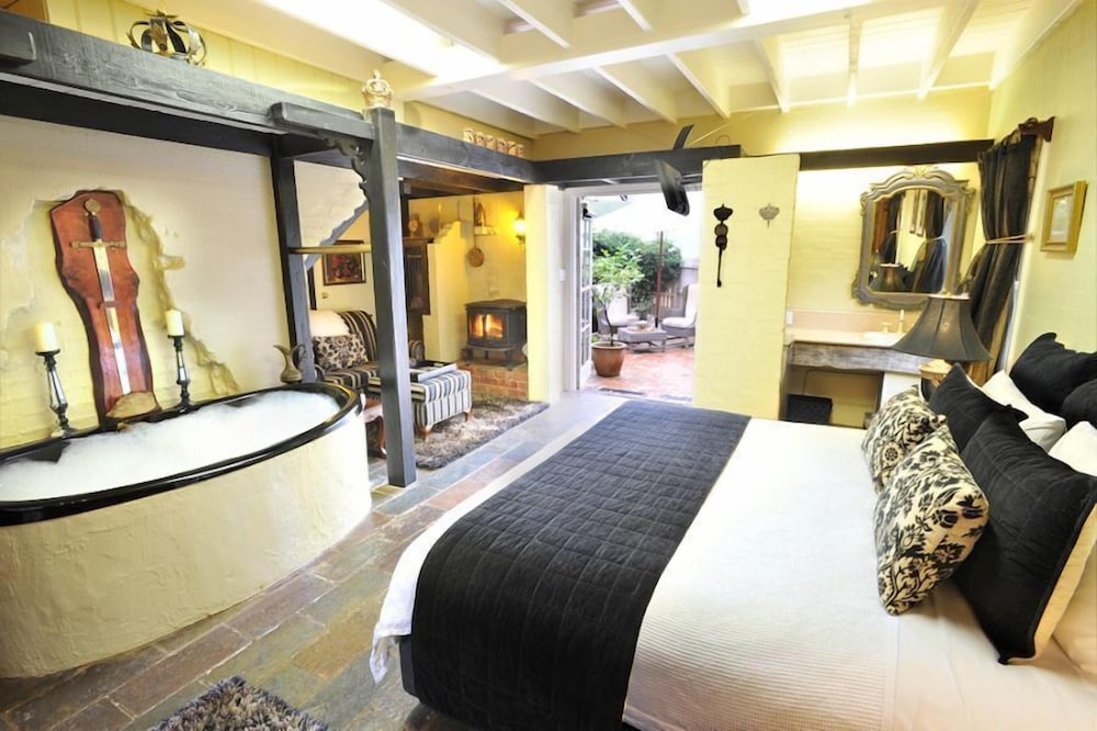THE LOFT IN THE MILL BOUTIQUE ACCOMMODATION 27/55
