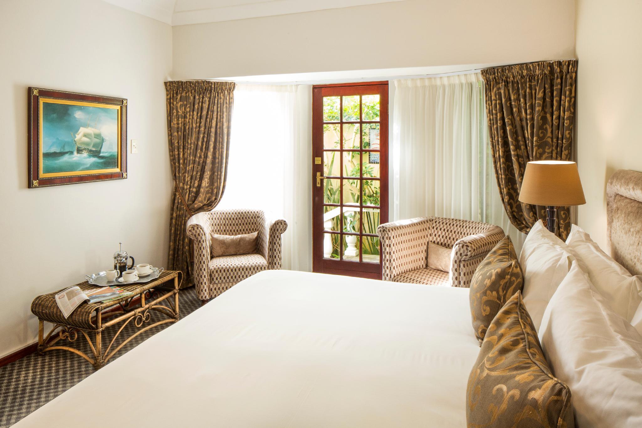 Type A, Deluxe, Twin Beds