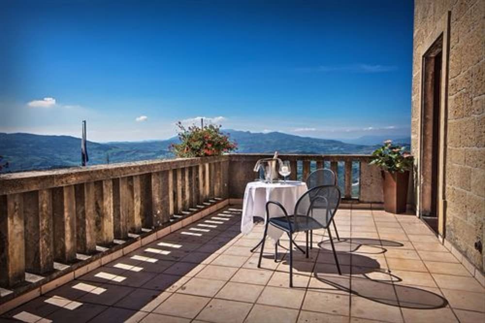 Hotel Titano 8/54