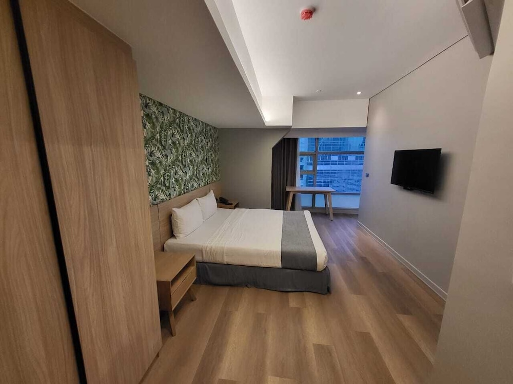 Infinity Towers Suites 16/50