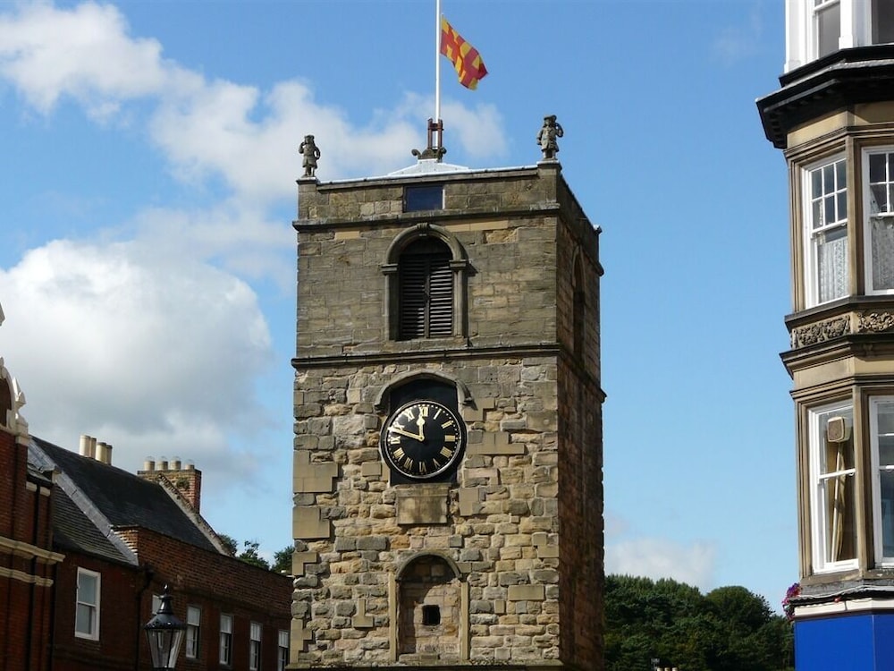 Morpeth Lodge 2/36