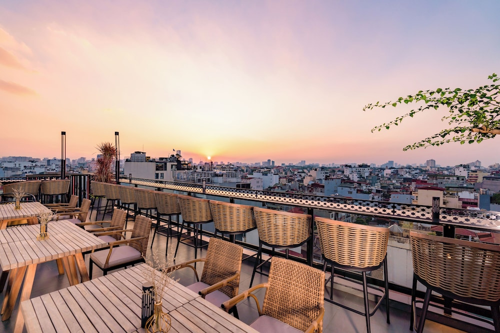 Minerva Premium Hotel 46/51