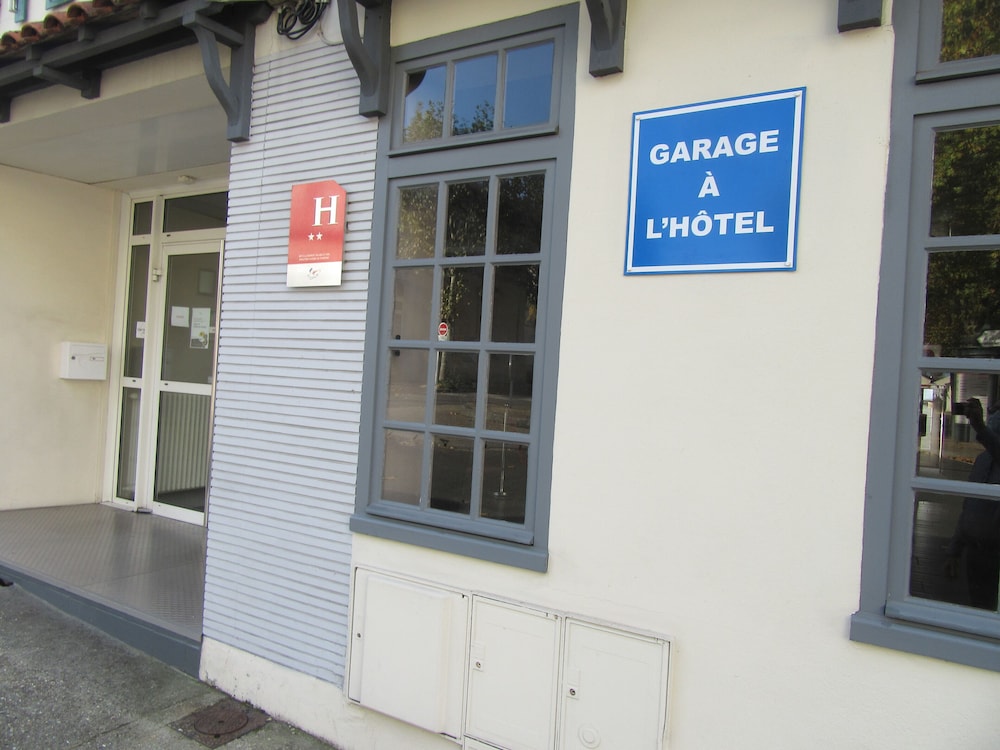 Sorti P Tit Dej Hotel Saintes 2/50