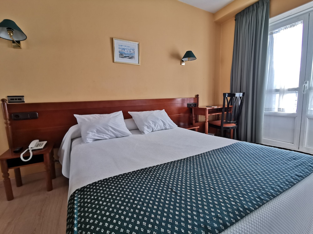 Hotel San Jacobo 17/47