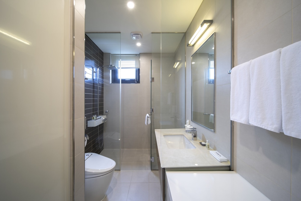 Velum Resort 55/58