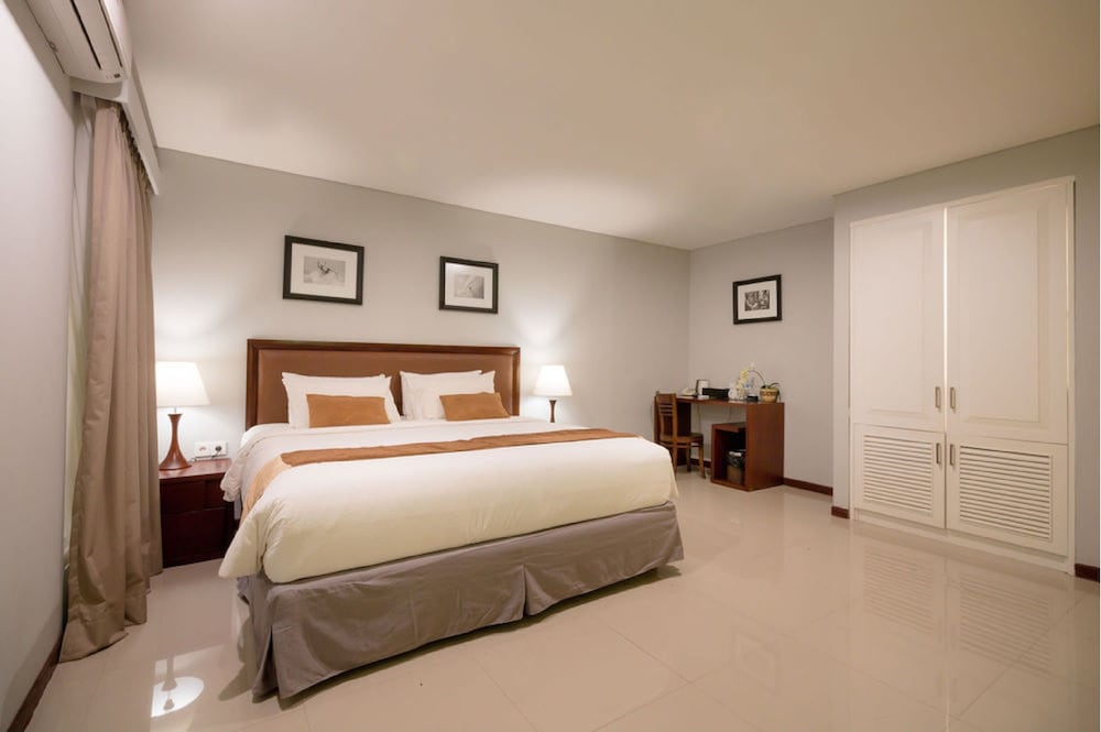 KUTABEX BEACH FRONT HOTEL 16/53