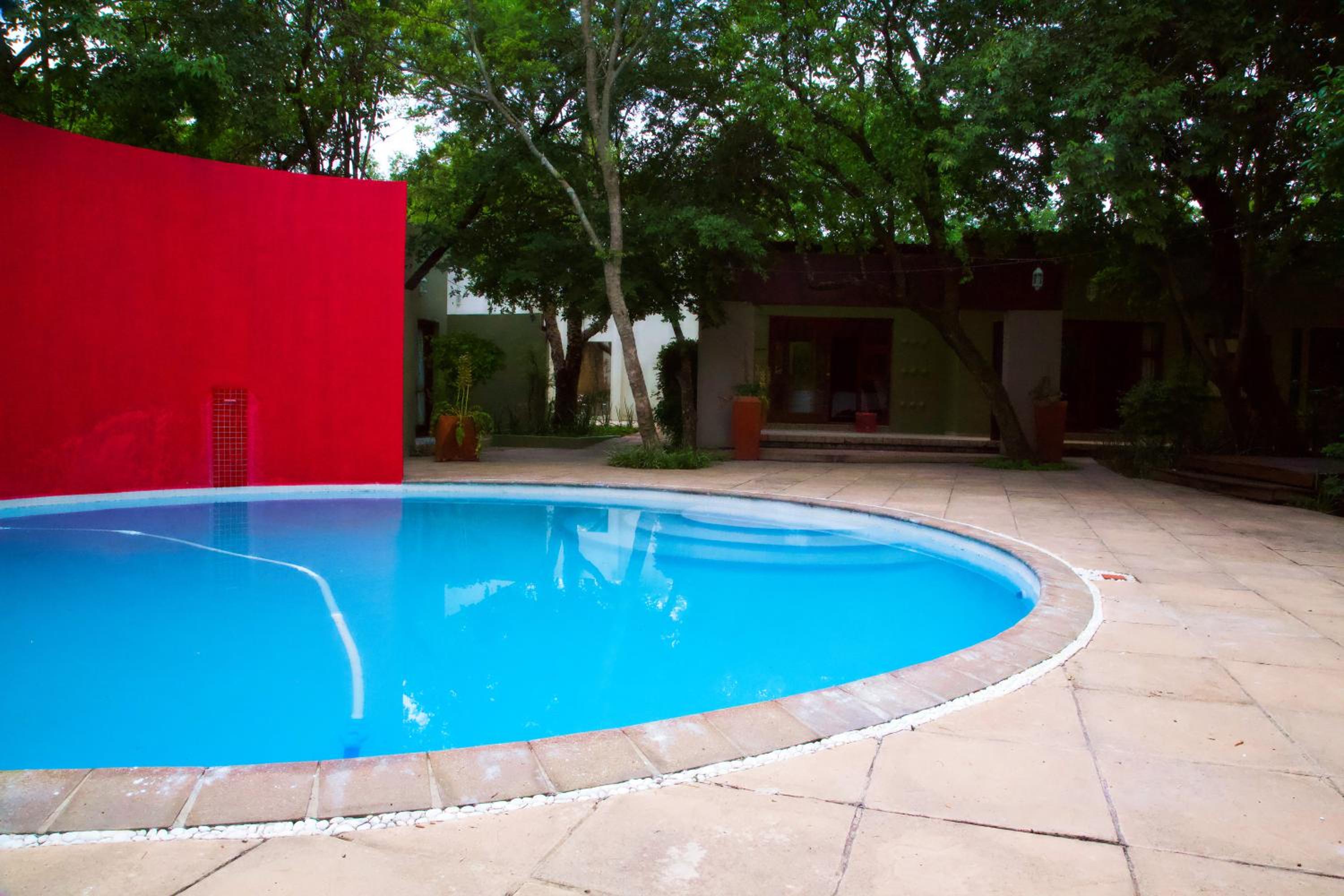 Cedar Rest Hotel 16/24