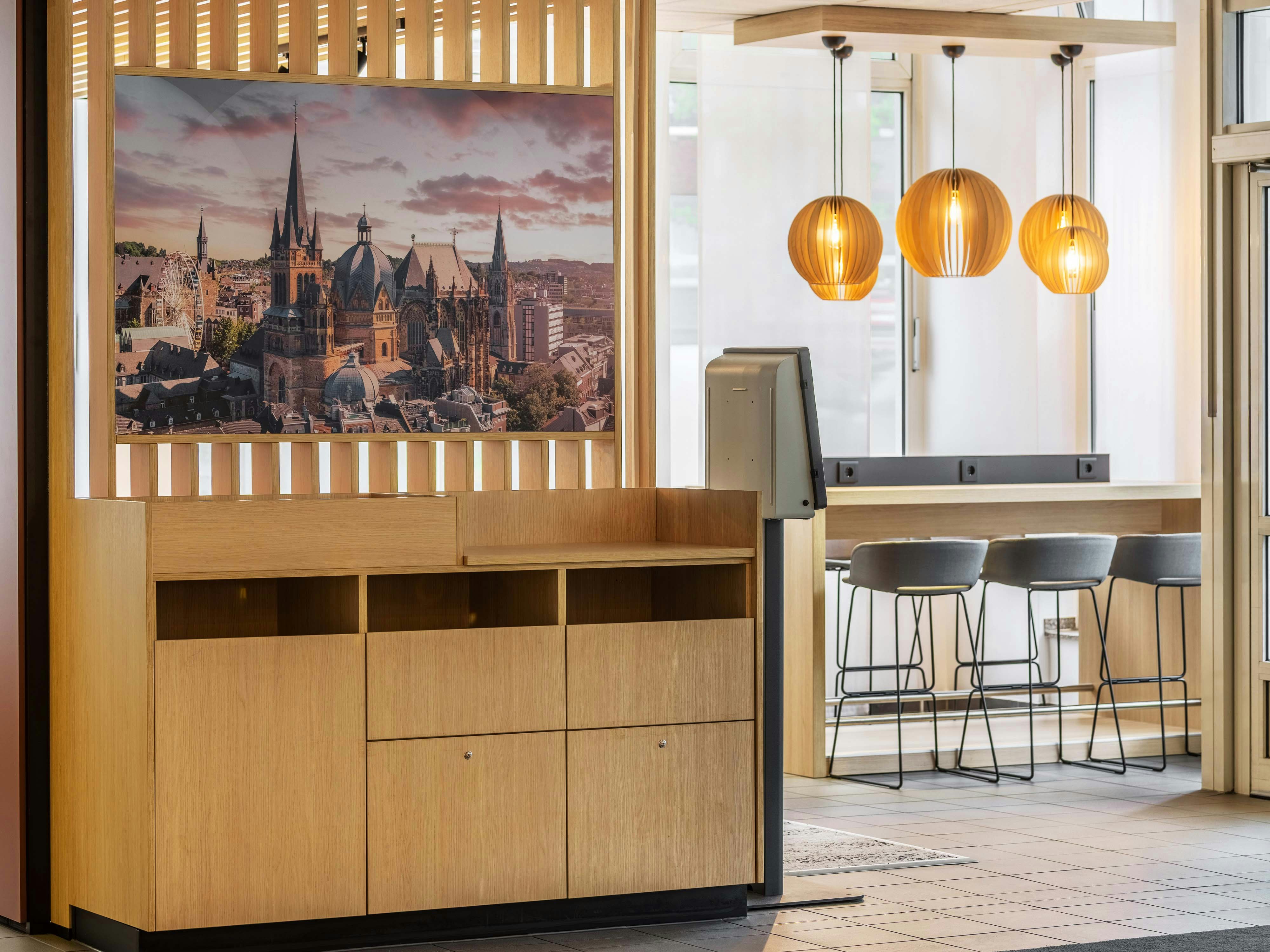 B&B Hotel Aachen-Hbf 37/50