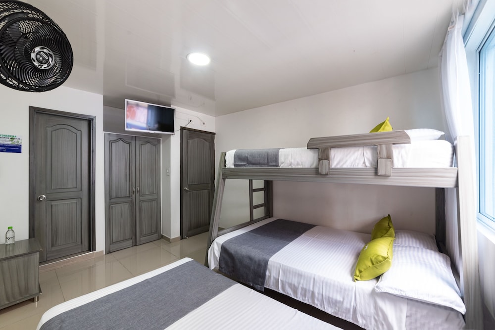 Hotel Exito 13/30