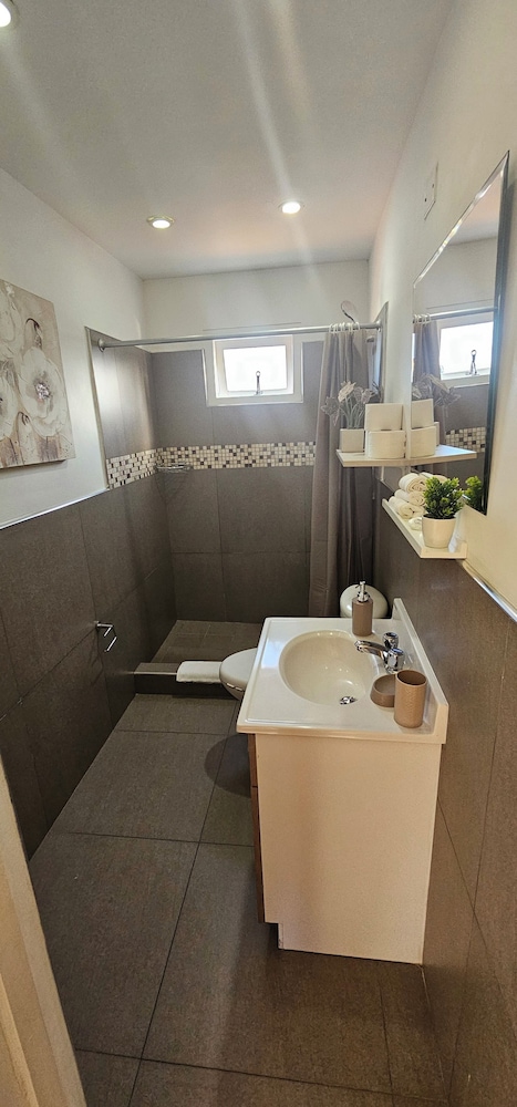 Bubali Villa And Apartments 35/70