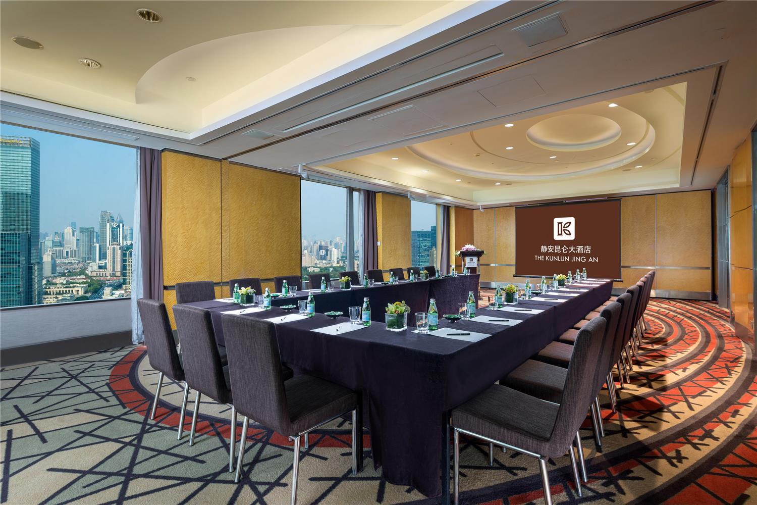 The Kunlun Jing An, WorldHotels Elite 52/54