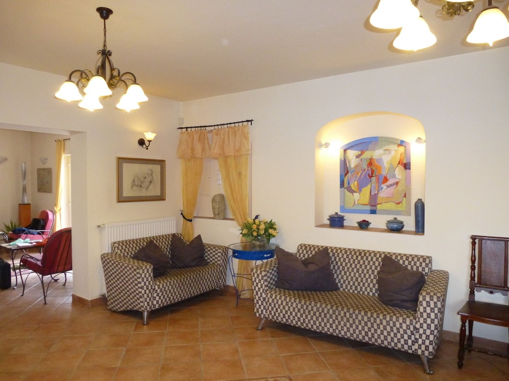 Albergo Giardino 19/50