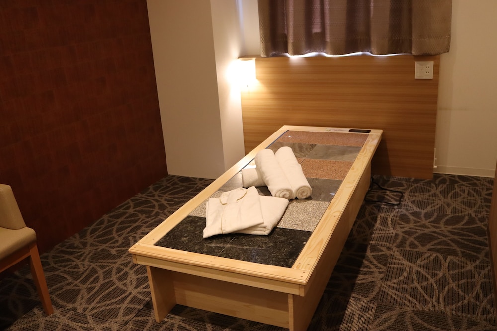 Sakura Garden Hotel 30/50