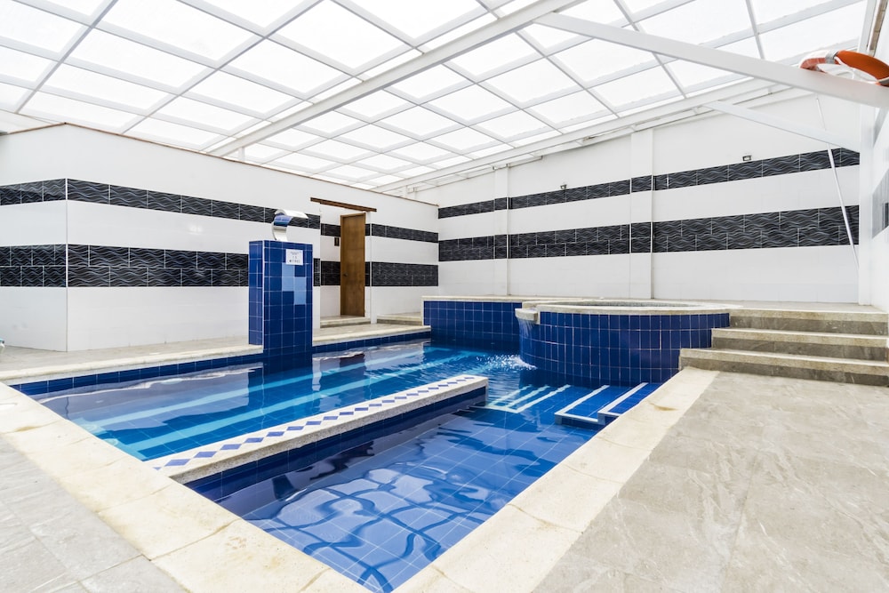 Hotel El Giro 25/50